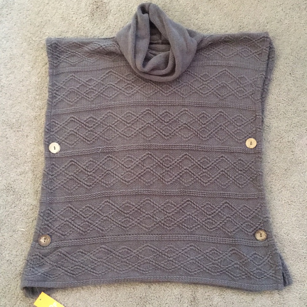 Grey turtleneck